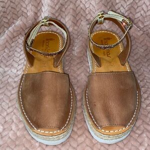 Norkinas Brown Leather Sandals